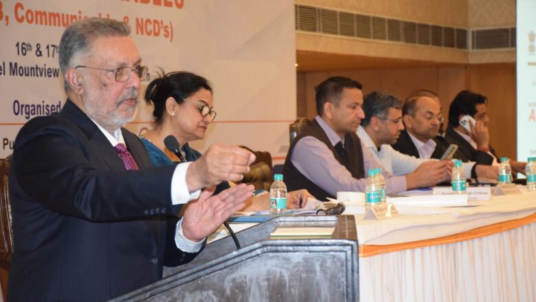 ਡਾ. ਬਲਬੀਰ ਸਿੰਘ ਵੱਲੋਂ ਸੂਬਾ ਪੱਧਰੀ ਸਮੀਖਿਆ ਮੀਟਿੰਗ ਦੌਰਾਨ ਮਰੀਜ਼ਾਂ ਲਈ ਬਿਹਤਰ ਦੇਖਭਾਲ ਸੇਵਾਵਾਂ ਪ੍ਰਦਾਨ ਕਰਨ ਵਿੱਚ ਤੇਜ਼ੀ ਲਿਆਉਣ ਦੇ ਨਿਰਦੇਸ਼