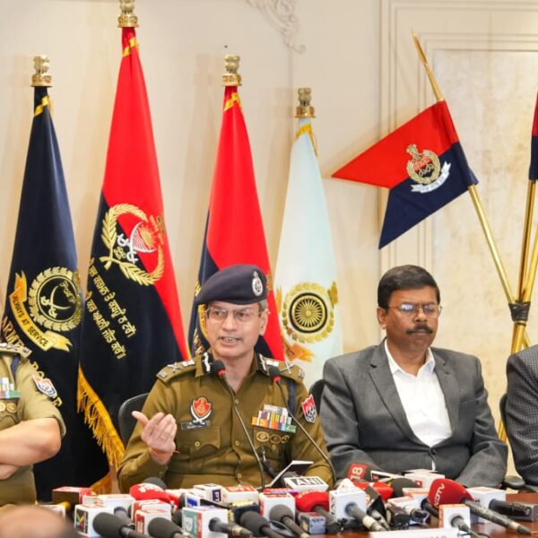 ਗੈਂਗਸਟਰਾਂ ਤੇ ਵਾਰ’: ਮੁੱਖ ਮੰਤਰੀ ਭਗਵੰਤ ਮਾਨ ਦੀ ਅਗਵਾਈ ਵਾਲੀ ਪੰਜਾਬ ਸਰਕਾਰ ਨੇ ਲੋੜੀਂਦੇ ਅਪਰਾਧੀਆਂ ਨੂੰ ਕਾਬੂ ਕਰਨ ਲਈ ’ਆਪਰੇਸ਼ਨ ਪ੍ਰਹਾਰ-2’ ਕੀਤਾ ਲਾਂਚ