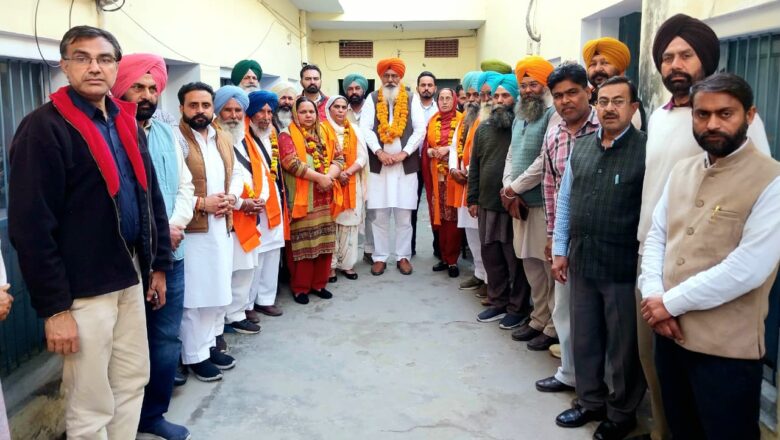 ਪੀ.ਏ.ਡੀ. ਬੈਂਕ ਫ਼ਰੀਦਕੋਟ ਦੇ ਨਵ-ਚੁਣੇ ਡਾਇਰੈਕਟਰਾਂ ਨੂੰ ਵਿਧਾਇਕ ਸ. ਗੁਰਦਿੱਤ ਸਿੰਘ ਸੇਖੋਂ ਵੱਲੋਂ ਵਧਾਈ