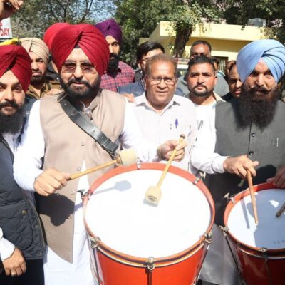 ‘ਦਲਿਤ ਵਿਰੋਧੀ ਕਾਂਗਰਸ’ ਖਿਲਾਫ ‘ਆਪ’ ਨੇ ਪੰਜਾਬ ਭਰ ਵਿੱਚ ਕੀਤੇ ਵਿਰੋਧ ਪ੍ਰਦਰਸ਼ਨ, ਪ੍ਰਤਾਪ ਬਾਜਵਾ ਨੇ ਮੰਤਰੀ ਈਟੀਓ ‘ਤੇ ਕੀਤੀ ਸੀ ਜਾਤੀਵਾਦੀ ਟਿੱਪਣੀ