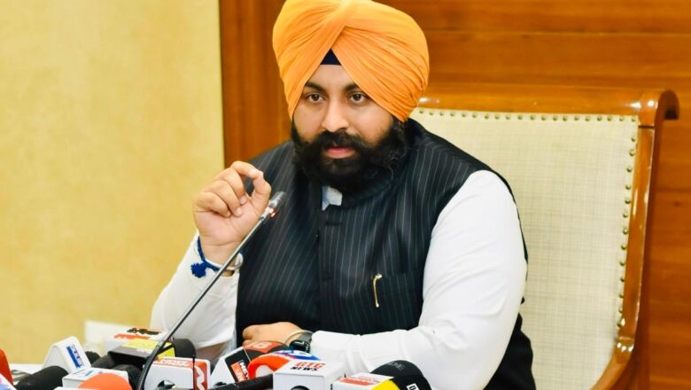 ਭਗਵੰਤ ਮਾਨ ਸਰਕਾਰ ਦੀ ਸਿੱਖਿਆ ਕ੍ਰਾਂਤੀ ਦੇ ਇਤਿਹਾਸਕ ਨਤੀਜੇ ਸਾਹਮਣੇ ਆਉਣ ਲੱਗੇ, ਸਰਕਾਰੀ ਸਕੂਲਾਂ ਦੇ 305 ਵਿਦਿਆਰਥੀ ਨੇ ਪਾਸ ਕੀਤਾ ਜੇ.ਈ.ਈ. ਮੇਨਜ਼ : ਹਰਜੋਤ ਸਿੰਘ ਬੈਂਸ