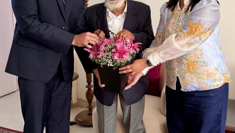 ਡੀਜੀਪੀ ਪੰਜਾਬ ਵੱਲੋਂ 1951 ਬੈਚ ਦੇ ਆਈਪੀਐਸ ਅਧਿਕਾਰੀ ਜਗਜੀਤ ਸਿੰਘ ਬਾਵਾ ਨੂੰ ਉਨ੍ਹਾਂ ਦੇ 100ਵੇਂ ਜਨਮਦਿਨ ‘ਤੇ ਨਿੱਘੀਆਂ ਸ਼ੁਭਕਾਮਨਾਵਾਂ