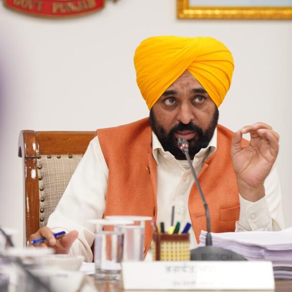 ਮੁੱਖ ਮੰਤਰੀ ਮਾਨ ਦਾ ਇਤਿਹਾਸਕ ਐਲਾਨ: ‘ਮੇਰੀ ਰਸੋਈ ਯੋਜਨਾ’ ਤਹਿਤ 40 ਲੱਖ ਪਰਿਵਾਰਾਂ ਨੂੰ ਮਿਲੇਗਾ ਮੁਫ਼ਤ ਰਾਸ਼ਨ