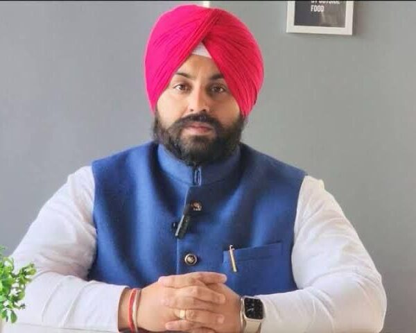 ਸੱਚਾਈ ਅਤੇ ਇਮਾਨਦਾਰੀ ਦੀ ਸਭ ਤੋਂ ਵੱਡੀ ਜਿੱਤ, ਕੋਰਟ ਦੇ ਫੈਸਲੇ ਨੇ ਤਾਨਾਸ਼ਾਹੀ ਤਾਕਤਾਂ ਦੇ ਮੂੰਹ ‘ਤੇ ਜੜਿਆ ਕਰਾਰਾ ਤਮਾਚਾ: ਹਰਜੋਤ ਬੈਂਸ