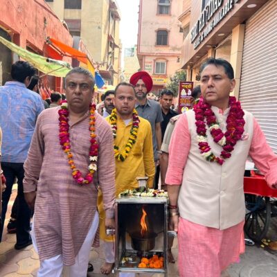 ਕੈਬਨਿਟ ਮੰਤਰੀ ਅਮਨ ਅਰੋੜਾ ਵੱਲੋਂ ਬਰਸਾਨਾ ਧਾਮ ਤੋਂ ਵ੍ਰਿੰਦਾਵਨ ਧਾਮ ਤਕ ਭਗਤੀਮਈ ਯਾਤਰਾ; ਸੁਨਾਮ ਲਈ ਪਵਿੱਤਰ ਅਖੰਡ ਜਯੋਤੀ ਰਵਾਨਾ