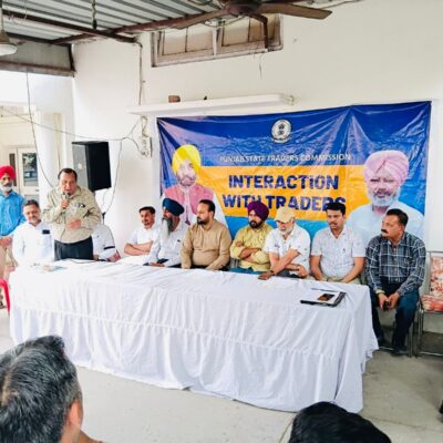 ਲੋਹਾ ਬਾਜ਼ਾਰ ‘ਚ ਵਪਾਰੀਆਂ ਨਾਲ ਸੰਵਾਦ; ਕਈ ਸਮੱਸਿਆਵਾਂ ਦਾ ਤੁਰੰਤ ਨਿਪਟਾਰਾ