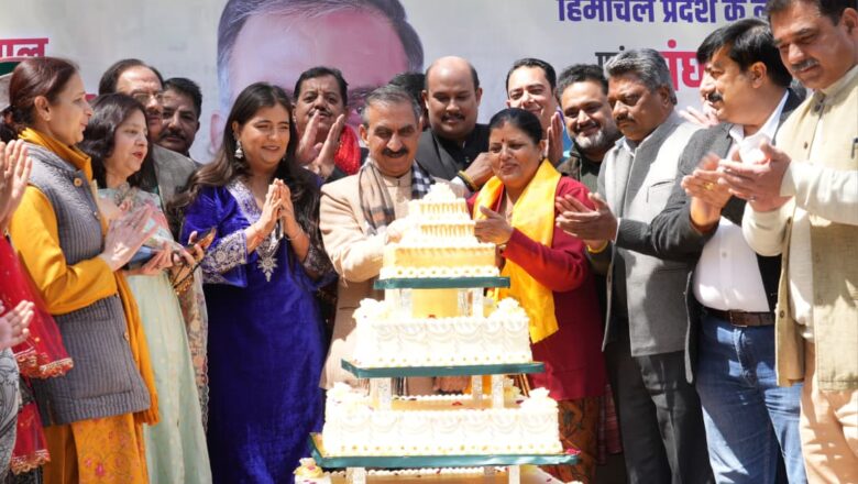मुख्यमंत्री ने प्रदेशवासियों के साथ मनाया 62वां जन्मदिवस