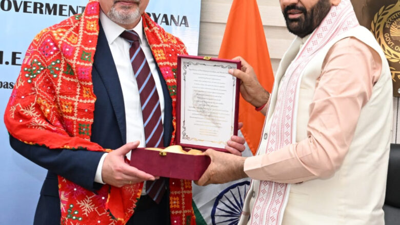 ਰੂਸੀ ਰਾਜਦੂਤ ਨੇ ਮੁੱਖ ਮੰਤਰੀ ਨਾਇਬ ਸਿੰਘ ਸੈਣੀ ਨਾਲ ਕੀਤੀ ਮੁਲਾਕਾਤ, ਦੁਵੱਲੇ ਸਹਿਯੋਗ ਨੂੰ ਮਜ਼ਬੂਤ ਕਰਨ ‘ਤੇ ਜ਼ੋਰ ਦਿੱਤਾ