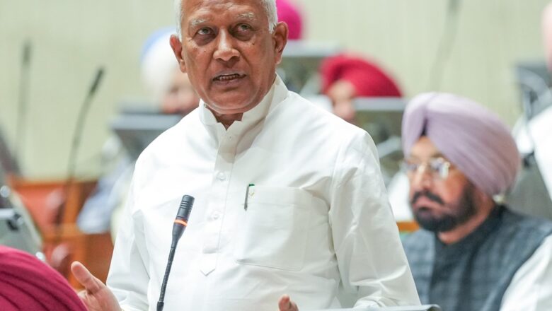 ਖਣਨ ਮੰਤਰੀ ਬਰਿੰਦਰ ਕੁਮਾਰ ਗੋਇਲ ਨੇ ਵਿਰੋਧੀ ਧਿਰ ਦੇ ਆਗੂ ਨੂੰ ਕਰੜੇ ਹੱਥੀਂ ਲਿਆ