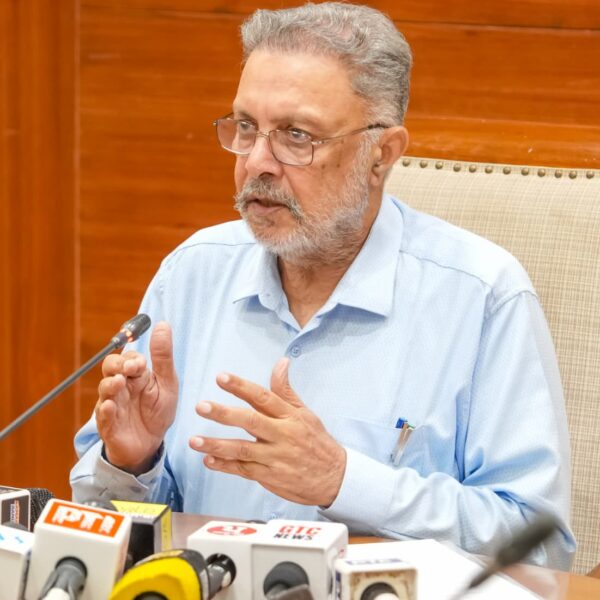 ਪੰਜਾਬ ਸਰਕਾਰ ਵੱਲੋਂ ਵੱਡੇ ਪੱਧਰ ‘ਤੇ ਜਨਤਕ ਸਿਹਤ ਸੰਭਾਲ ਪ੍ਰਦਾਨ ਕਰਨ ਸਬੰਧੀ ਮਾਪਦੰਡ ਸਥਾਪਤ; ਮੁੱਖ ਮੰਤਰੀ ਸਿਹਤ ਯੋਜਨਾ ਅਧੀਨ 3 ਮਹੀਨਿਆਂ ਤੋਂ ਘੱਟ ਸਮੇਂ ਵਿੱਚ 30.51 ਲੱਖ ਤੋਂ ਵੱਧ ਪਰਿਵਾਰਾਂ ਨੂੰ ਰਜਿਸਟਰ ਕੀਤਾ: ਡਾ. ਬਲਬੀਰ ਸਿੰਘ