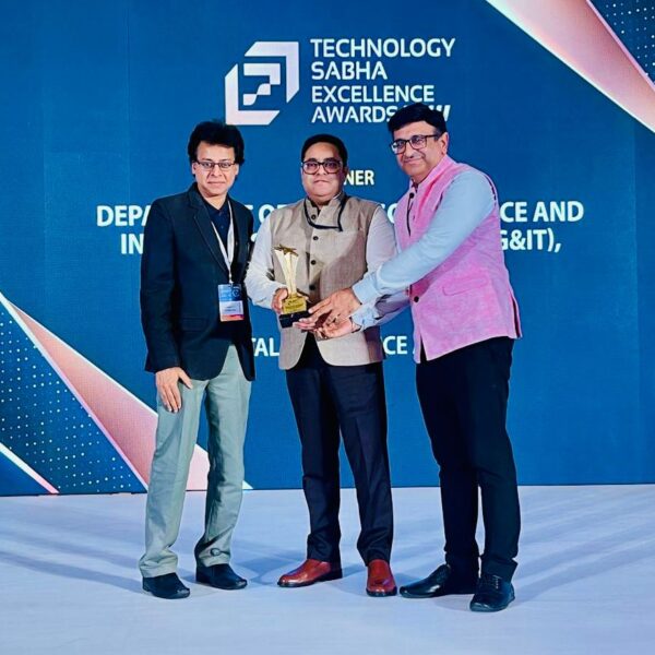 ਪੰਜਾਬ ਸਰਕਾਰ ਜਨਤਕ ਸੇਵਾਵਾਂ ਵਿੱਚ ਪਾਰਦਰਸ਼ਤਾ,  ਕੁਸ਼ਲਤਾ ਤੇ ਨਿਰਵਿਘਨ ਡਿਲੀਵਰੀ ਨੂੰ ਯਕੀਨੀ ਬਣਾਉਣ ਲਈ ਕਰ ਰਹੀ ਹੈ ਤਕਨਾਲੋਜੀ ਦੀ ਵਰਤੋਂ: ਅਮਨ ਅਰੋੜਾ