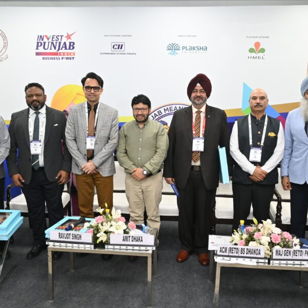 ਕੈਬਨਿਟ ਮੰਤਰੀ ਡਾ. ਰਵਜੋਤ ਸਿੰਘ ਨੇ ਪੰਜਾਬ ਵਿੱਚ ਰੱਖਿਆ ਖੇਤਰ ਨੂੰ ਹੁਲਾਰਾ ਦੇਣ ਲਈ ਮਜਬੂਤ ਸੰਪਰਕ ਅਤੇ ਤਕਨੀਕੀ ਈਕੋ ਸਿਸਟਮ ਨੂੰ ਉਭਾਰਿਆ