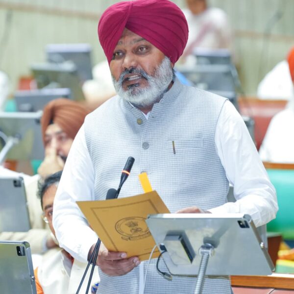 ਬਾਬੂ ਕਾਂਸ਼ੀ ਰਾਮ ਜੀ ਲਈ ਭਾਰਤ ਰਤਨ ਦੀ ਮੰਗ ਵਾਲਾ ਵਿੱਤ ਮੰਤਰੀ ਹਰਪਾਲ ਸਿੰਘ ਚੀਮਾ ਵੱਲੋਂ ਪੇਸ਼ ਮਤਾ ਵਿਧਾਨ ਸਭਾ ਦੁਆਰਾ  ਸਰਬਸੰਮਤੀ ਨਾਲ ਪਾਸ