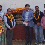 ਵਿਧਾਇਕ ਬ੍ਰਮ ਸ਼ੰਕਰ ਜਿੰਪਾ ਨੇ ਵਾਰਡ ‘ਚ ਗਲੀਆਂ ਦੇ ਨਿਰਮਾਣ ਦੀ ਕਰਵਾਈ ਸ਼ੁਰੂਆਤ