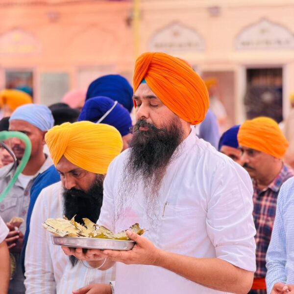 ਹੋਲੇ-ਮਹੱਲੇ ਮੌਕੇ ਤਖ਼ਤ ਸ੍ਰੀ ਕੇਸਗੜ੍ਹ ਸਾਹਿਬ ਵਿਖੇ ਐਮਪੀ ਮਲਵਿੰਦਰ ਕੰਗ ਹੋਏ ਨਤਮਸਤਕ