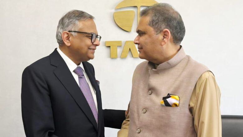 ਉਦਯੋਗ ਮੰਤਰੀ ਸੰਜੀਵ ਅਰੋੜਾ ਵੱਲੋਂ ਪ੍ਰਗਤੀਸ਼ੀਲ ਪੰਜਾਬ ਨਿਵੇਸ਼ਕ ਸੰਮੇਲਨ 2026 ਤੋਂ ਪਹਿਲਾਂ ਟਾਟਾ ਸੰਨਜ਼ ਦੇ ਚੇਅਰਪਰਸਨ ਐਨ. ਚੰਦਰਸ਼ੇਖਰਨ ਅਤੇ ਸਨ ਫਾਰਮਾ ਦੇ ਚੇਅਰਮੈਨ ਦਿਲੀਪ ਸ਼ੰਘਵੀ ਸਮੇਤ ਹੋਰਨਾਂ ਉਦਯੋਗਪਤੀਆਂ ਨਾਲ ਸੂਬੇ ‘ਚ ਨਿਵੇਸ਼ ਦੇ ਮੌਕਿਆਂ ਬਾਰੇ ਵਿਚਾਰ-ਚਰਚਾ