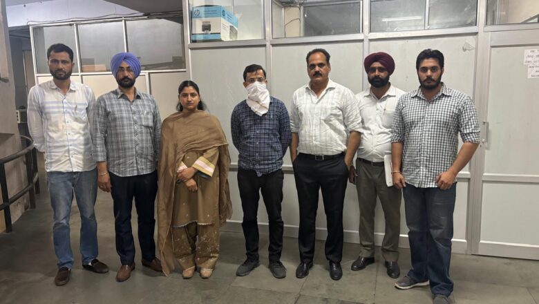 ਵਿਜੀਲੈਂਸ ਬਿਊਰੋ ਵੱਲੋਂ 1,00,000 ਰੁਪਏ ਰਿਸ਼ਵਤ ਲੈਂਦਾ ਡਰੱਗ ਇੰਸਪੈਕਟਰ ਰੰਗੇ ਹੱਥੀਂ ਕਾਬੂ