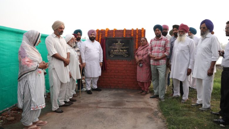 ਪਿੰਡ ਹਰਸਾਬੇਲਾ ਵਿੱਚ ਹੜ੍ਹਾਂ ਤੋਂ ਬਚਾਅ ਲਈ 7.50 ਕਰੋੜ ਰੁਪਏ ਦੇ ਡੰਗਿਆਂ ਦੇ ਕੰਮ ਦੀ ਸ਼ੁਰੂਆਤ – ਹਰਜੋਤ ਬੈਂਸ