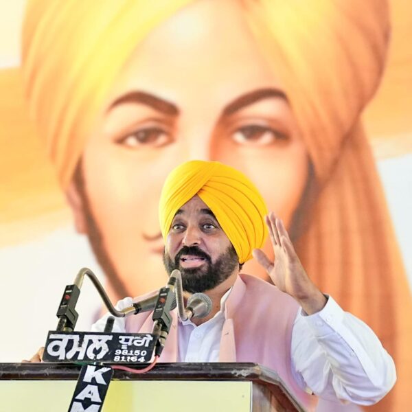 ਸਿਆਸਤਦਾਨਾਂ ਨੇ ਆਪਣੇ ਆਗੂਆਂ ਦੇ ਨਾਮ ’ਤੇ ਸ਼ਾਨਦਾਰ ਯਾਦਗਾਰਾਂ ਬਣਾਈਆਂ, ਪਰ ਸ਼ਹੀਦ-ਏ-ਆਜ਼ਮ ਭਗਤ ਸਿੰਘ ਨੂੰ ਅੱਖੋਂ ਪਰੋਖੇ ਕੀਤਾ: ਮੁੱਖ ਮੰਤਰੀ ਭਗਵੰਤ ਸਿੰਘ ਮਾਨ