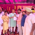 ਕੈਬਨਿਟ ਮੰਤਰੀ ਅਮਨ ਅਰੋੜਾ ਵੱਲੋਂ ਪਿੰਡ ਤੁੰਗਾਂ ਤੇ ਉਭਾਵਾਲ ਵਿੱਚ 75.06 ਲੱਖ ਰੁਪਏ ਦੇ ਵਿਕਾਸ ਪ੍ਰੋਜੈਕਟ ਲੋਕ ਅਰਪਿਤ; ਵੱਖ-ਵੱਖ ਸੰਸਥਾਵਾਂ ਨੂੰ ਗ੍ਰਾਂਟਾਂ ਦੇ ਚੈੱਕ ਵੰਡੇ