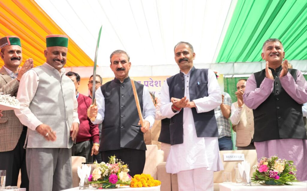 CM @ Dharech Gram Panchayat of Kasumpti Assembly Constituency in Shimla (3)