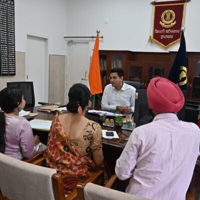 ਡਿਪਟੀ ਕਮਿਸ਼ਨਰ ਵਲੋਂ ਵਰਖਾ ਤੋਂ ਬਚਾਅ ਲਈ ਮੰਡੀਆਂ ਵਿੱਚ ਯੋਗ ਪ੍ਰਬੰਧ ਕਰਨ ਦੀ ਹਦਾਇਤ 