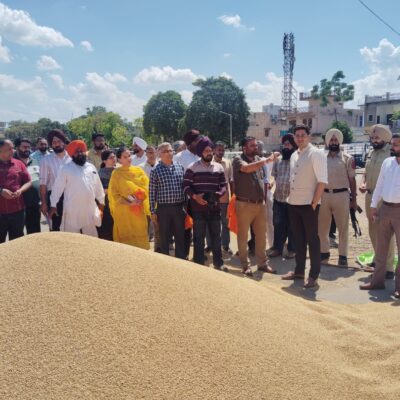ਡਿਪਟੀ ਕਮਿਸ਼ਨਰ ਵੱਲੋਂ ਰੂਪਨਗਰ ਅਨਾਜ ਮੰਡੀ ਦਾ ਅਚਨਚੇਤ ਦੌਰਾ