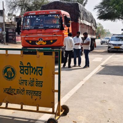 ਬਾਹਰਲੇ ਰਾਜਾਂ ਤੋਂ ਕਣਕ ਦੀ ਅਣਅਧਿਕਾਰਤ ਸਪਲਾਈ ਨੂੰ ਰੋਕਣ ਲਈ ਬੋਹਾ ਤੇ ਸਰਦੂਲਗੜ੍ਹ ਹੱਦਾਂ ‘ਤੇ ਬੈਰੀਅਰ ਸਥਾਪਿਤ