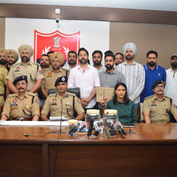 ਪਟਿਆਲਾ ਪੁਲਿਸ ਵੱਲੋਂ ਸਰਹੱਦ ਪਾਰ ਤੋਂ ਚੱਲਣ ਵਾਲੇ ਅੱਤਵਾਦੀ ਮਡਿਉਲ ਦਾ ਪਰਦਾਫਾਸ