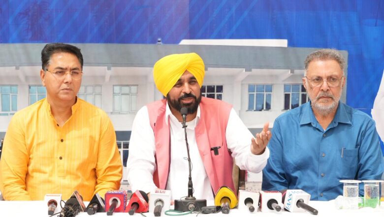 ਚੰਡੀਗੜ੍ਹ ਕੇਂਦਰ ਦੇ ਅਧਿਕਾਰ ਖੇਤਰ ਵਿੱਚ ਆਉਂਦਾ ਹੈ; ਭਾਜਪਾ ਦਫ਼ਤਰ ਦੇ ਬਾਹਰ ਹਮਲੇ ਲਈ ਕੇਂਦਰੀ ਗ੍ਰਹਿ ਮੰਤਰੀ ਜ਼ਿੰਮੇਵਾਰ: ਮੁੱਖ ਮੰਤਰੀ ਭਗਵੰਤ ਸਿੰਘ ਮਾਨ