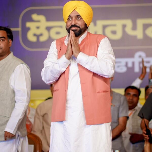 ਪੰਜਾਬ ਦੇ ਲੋਕ ਕਾਂਗਰਸ, ਭਾਜਪਾ ਅਤੇ ਅਕਾਲੀਆਂ ਵੱਲੋਂ ਕੀਤੇ ਗਏ ਵਿਸ਼ਵਾਸਘਾਤ ਕਾਰਨ 2027 ਵਿੱਚ ਇਨ੍ਹਾਂ ਦਾ ਮੁਕੰਮਲ ਸਫਾਇਆ ਕਰ ਦੇਣਗੇ: ਮੁੱਖ ਮੰਤਰੀ ਭਗਵੰਤ ਸਿੰਘ ਮਾਨ