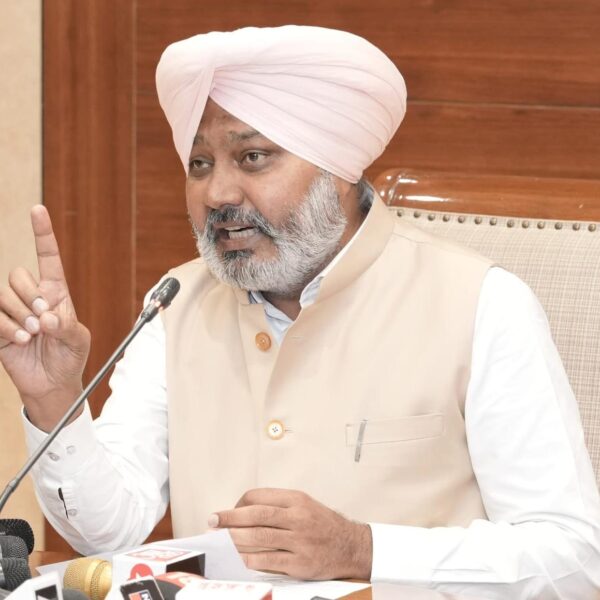 ਭਗਵੰਤ ਮਾਨ ਸਰਕਾਰ ਵੱਲੋਂ ਟੈਕਸ ਚੋਰੀ ‘ਤੇ ਰਿਕਾਰਡ ਇਨਫੋਰਸਮੈਂਟ ਨਾਲ ਸ਼ਿਕੰਜਾ ਕੱਸਦਿਆਂ 1,137 ਕਰੋੜ ਰੁਪਏ ਦੀ ਵਸੂਲੀ: ਹਰਪਾਲ ਸਿੰਘ ਚੀਮਾ