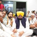 ਮੁੱਖ ਮੰਤਰੀ ਭਗਵੰਤ ਸਿੰਘ ਮਾਨ ਨੇ ਜਗਰਾਉਂ ਪਹੁੰਚ ਕੇ ਮਥੁਰਾ ਪੀੜਤ ਪਰਿਵਾਰਾਂ ਨਾਲ ਦੁੱਖ ਸਾਂਝਾ ਕੀਤਾ, ਸੰਕਟ ਦੀ ਘੜੀ ਵਿੱਚ ਹਰ ਮਦਦ ਦਾ ਭਰੋਸਾ