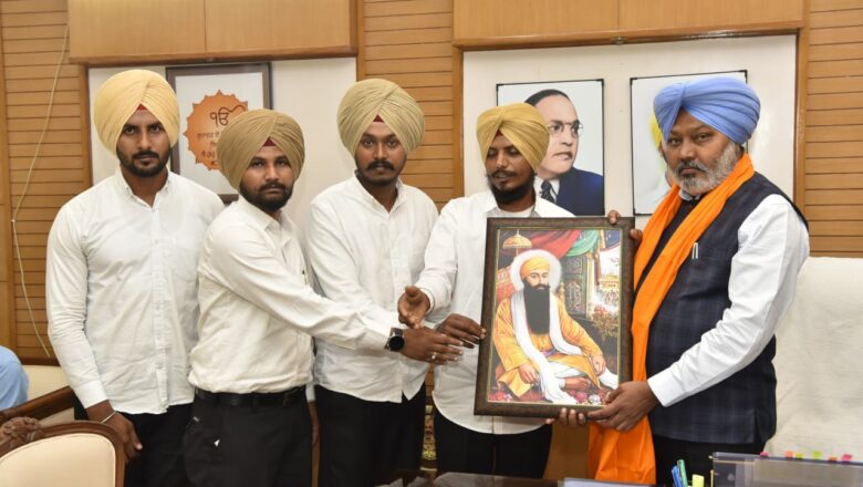 ਵਿੱਤ ਮੰਤਰੀ ਹਰਪਾਲ ਸਿੰਘ ਚੀਮਾ ਵੱਲੋਂ ਸਿਹਤ ਵਿਭਾਗ ਨੂੰ ਆਸ਼ਾ ਵਰਕਰਾਂ ਅਤੇ ਫੈਸਿਲੀਟੇਟਰਾਂ ਦੇ ਮਾਣ ਭੱਤੇ ਵਧਾਉਣ ਲਈ ਕੇਂਦਰ ਸਰਕਾਰ ਤੱਕ ਪਹੁੰਚ ਕਰਨ ਦੇ ਨਿਰਦੇਸ਼