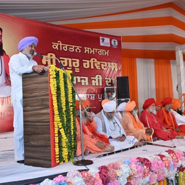 ਭਗਵੰਤ ਮਾਨ ਸਰਕਾਰ ਵੱਲੋਂ ਸ੍ਰੀ ਗੁਰੂ ਰਵਿਦਾਸ ਜੀ ਦੇ 650ਵੇਂ ਪ੍ਰਕਾਸ਼ ਪੁਰਬ ਨੂੰ ਸਮਰਪਿਤ ਰੂਪਨਗਰ ਵਿਖੇ ਪਹਿਲਾ ਵਿਸ਼ਾਲ ਅਧਿਆਤਮਕ ਕੀਰਤਨ ਦਰਬਾਰ ਸਜਾਇਆ ਗਿਆ