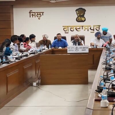 ਸ੍ਰੀ ਆਦਿੱਤਿਆ ਉੱਪਲ, ਡਿਪਟੀ ਕਮਿਸ਼ਨਰ ਦੀ ਪ੍ਰਧਾਨਗੀ ਹੇਠ ਜ਼ਿਲ੍ਹਾ ਟਰੇਡਰਜ਼ ਕਮਿਸ਼ਨ ਦੀਆਂ ਮੁਸ਼ਕਿਲਾਂ ਸਬੰਧੀ ਰੀਵਿਊ ਮੀਟਿੰਗ