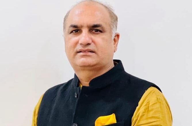 ਦੀਪਕ ਬਾਲੀ ਨੇ ਸੰਤ ਮਹਾਪੁਰਸ਼ਾਂ ਦਾ ਕੀਤਾ ਧੰਨਵਾਦ, ਗੁਰੂ ਰਵਿਦਾਸ ਜੀ ਦੇ 650ਵੇਂ ਪ੍ਰਕਾਸ਼ ਪੁਰਬ ਸਮਾਗਮਾਂ ਲਈ ਪੰਜਾਬ ਸਰਕਾਰ ਦੀਆਂ ਯੋਜਨਾਵਾਂ ਸਾਂਝੀਆਂ ਕੀਤੀਆਂ