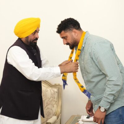 ਮਸ਼ਹੂਰ ਪਹਿਲਵਾਨ ਜੱਸਾ ਪੱਟੀ ਆਪਣੀ ਟੀਮ ਸਮੇਤ ਆਮ ਆਦਮੀ ਪਾਰਟੀ ਵਿੱਚ ਸ਼ਾਮਲ