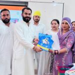 ਵਿਧਾਇਕ ਫਾਜਿਲਕਾ ਨੇ ਮੁੱਖ ਮੰਤਰੀ ਮਾਵਾਂ ਧੀਆਂ ਸਤਿਕਾਰ ਯੋਜਨਾ ਤਹਿਤ ਫਾਰਮ ਭਰਨ ਦੀ ਸ਼ੁਰੂਆਤ ਕਰਵਾਈ