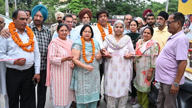 ਵਿਧਾਇਕ ਜਿੰਪਾ ਨੇ ਵਾਰਡ ਨੰਬਰ 11 ‘ਚ 39 ਲੱਖ ਰੁਪਏ ਦੀ ਲਾਗਤ ਨਾਲ ਸੜਕ ਨਿਰਮਾਣ ਕਾਰਜ ਸ਼ੁਰੂ ਕਰਵਾਇਆ