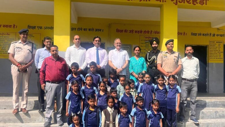 राज्यपाल ने कांगड़ा जिला के गुजरेडा में राजकीय प्राथमिक पाठशाला का दौरा किया
