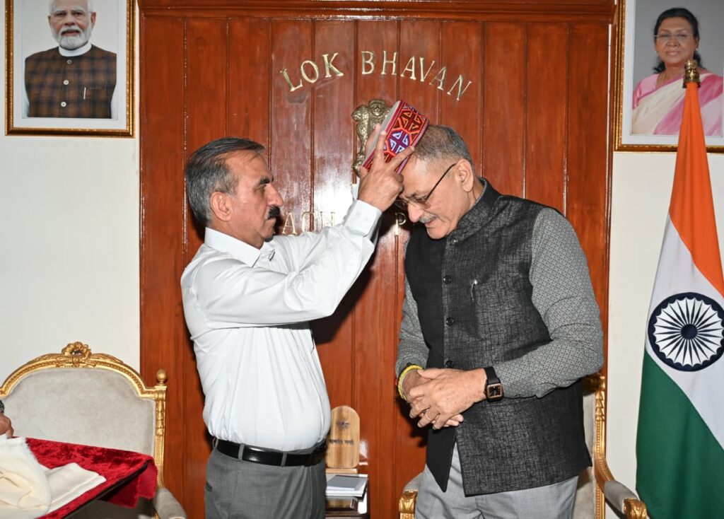 CM calls on Governor (2)