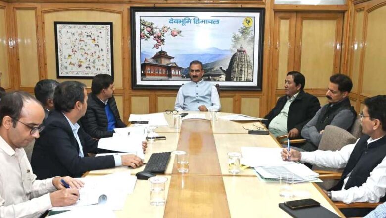 मुख्यमंत्री ने एचपीएमसी को सेब खरीद के लिए समुचित व्यवस्था करने के दिए निर्देश