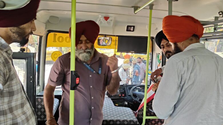 ਸੇਫ ਸਕੂਲ ਵਾਹਨ ਪਾਲਿਸੀ ਤਹਿਤ ਸਕੂਲੀ ਵਾਹਨਾਂ ਦੀ ਵਿਸ਼ੇਸ਼ ਚੈਕਿੰਗ ਕੀਤੀ