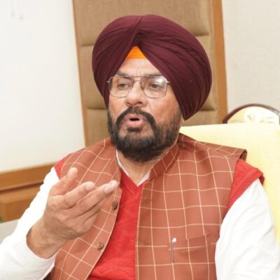 ਅੰਤਰਰਾਸ਼ਟਰੀ ਬਾਜ਼ਾਰ ਵਿੱਚ ਕੱਚਾ ਤੇਲ ਸਸਤਾ ਹੋਣ ਦੇ ਬਾਵਜੂਦ ਦੇਸ਼ ਦੀ ਜਨਤਾ ਅਤੇ ਕਿਸਾਨਾਂ ਨੂੰ ਨਹੀਂ ਦਿੱਤੀ ਕੋਈ ਰਾਹਤ, ਸਿਰਫ ਆਪਣੇ ਪੂੰਜੀਪਤੀ ਦੋਸਤਾਂ ਦੀ ਭਰੀਆਂ ਤਿਜੌਰੀਆਂ: ਧਾਲੀਵਾਲ