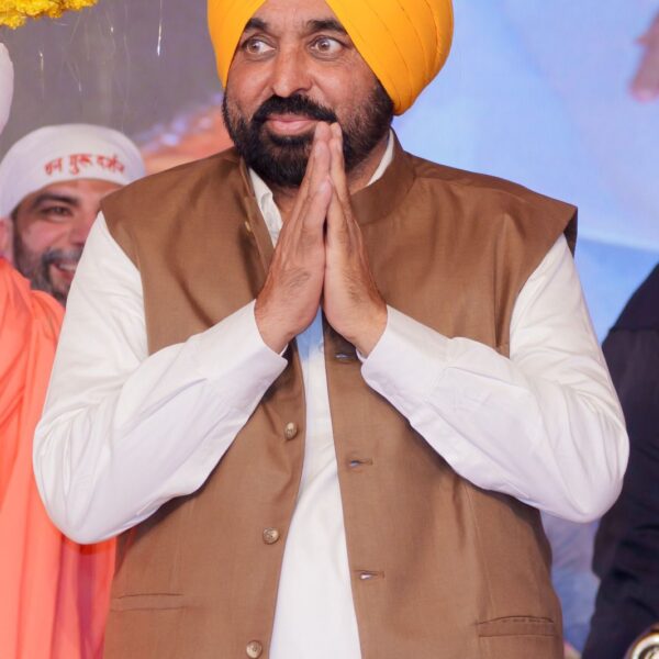 ਨਸ਼ਾ ਵਿਰੋਧੀ ਜਾਗਰੂਕਤਾ ਪ੍ਰੋਗਰਾਮ ਵਿੱਚ ਸ਼ਾਮਲ ਹੋਏ ਮੁੱਖ ਮੰਤਰੀ ਭਗਵੰਤ ਸਿੰਘ ਮਾਨ; ਕਿਹਾ, “ਅਸੀਂ ਪੰਜਾਬ ‘ਚੋਂ ਨਸ਼ਿਆਂ ਦਾ ਕਲੰਕ ਮਿਟਾ ਦੇਵਾਂਗੇ”