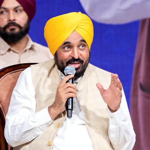ਅਸੀਂ ਪੰਜਾਬ ਨੂੰ ਦੇਸ਼ ਦਾ ਮੋਹਰੀ ਸਿੱਖਿਆ ਕੇਂਦਰ ਬਣਾਵਾਂਗੇ, ਸਾਡੇ ਬੱਚਿਆਂ ਨੂੰ ਕੈਨੇਡਾ ਜਾਂ ਆਸਟ੍ਰੇਲੀਆ ਵੱਲ ਦੇਖਣ ਦੀ ਲੋੜ ਨਹੀਂ ਰਹੇਗੀ: ਮੁੱਖ ਮੰਤਰੀ ਭਗਵੰਤ ਸਿੰਘ ਮਾਨ
