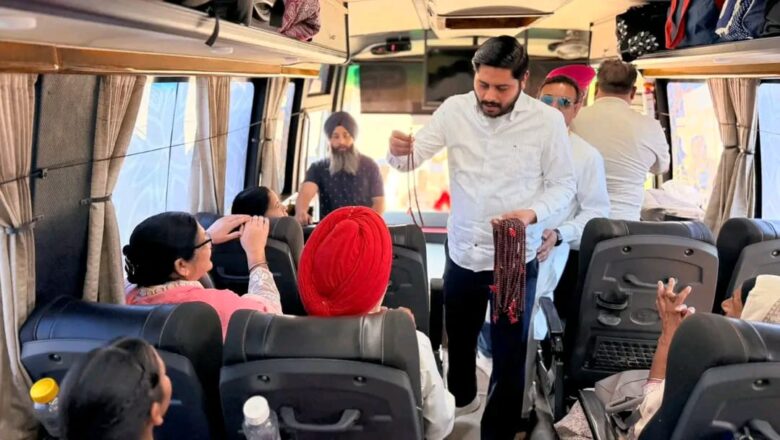 ਵਿਧਾਇਕ ਸ਼ੈਰੀ ਕਲਸੀ ਨੇ ‘ਮੁੱਖ ਮੰਤਰੀ ਤੀਰਥ ਯਾਤਰਾ’ ਤਹਿਤ ਵਾਰਡ ਨੰਬਰ 12 ਤੋਂ ਸ਼ਰਧਾਲੂਆਂ ਦੀ 16 ਵੀ ਬੱਸ ਰਵਾਨਾ ਕੀਤੀ