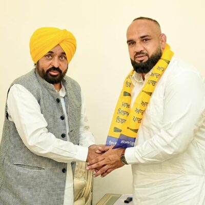ਵਿਸ਼ਵ ਪ੍ਰਸਿੱਧ ਕਬੱਡੀ ਖਿਡਾਰੀ ਸੰਦੀਪ ਲੁੱਧੜ ਸਾਥੀਆਂ ਸਮੇਤ ‘ਆਪ’ ਵਿੱਚ ਸ਼ਾਮਲ