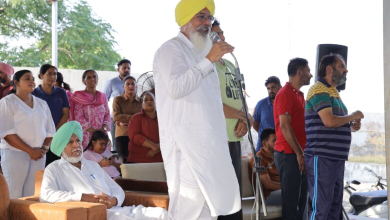 ਵਿਧਾਇਕ ਸੇਖੋ ਵੱਲੋਂ “ਬੇਟੀ ਬਚਾਓ, ਬੇਟੀ ਪੜ੍ਹਾਓ” ਅਭਿਆਨ ਤਹਿਤ ਖੇਡ ਕਿੱਟਾਂ ਦੀ ਵੰਡ